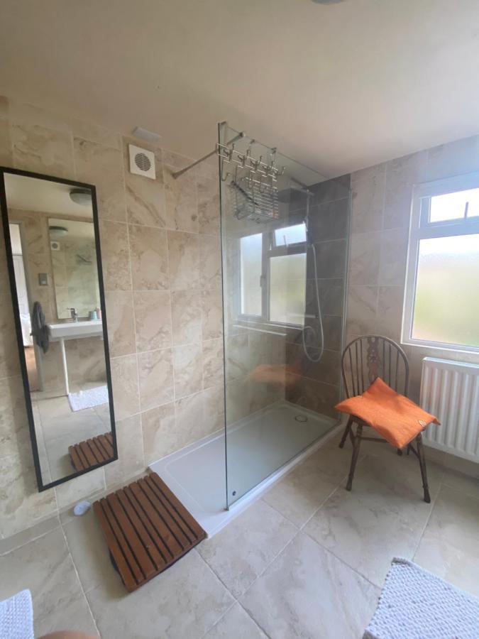 Zen Cottage, Cheltenham 温什科姆 外观 照片
